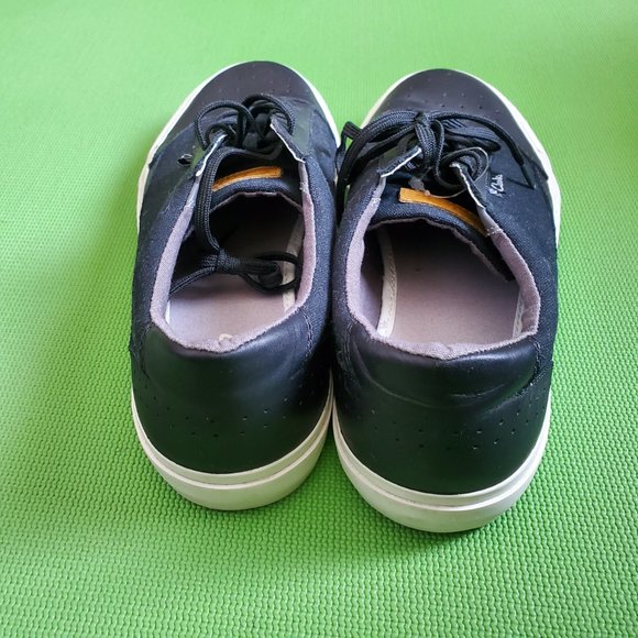 New Clarks Tiko Break Black Leather Canvas Sneakers US Size 8.5 - Picture 5 of 13